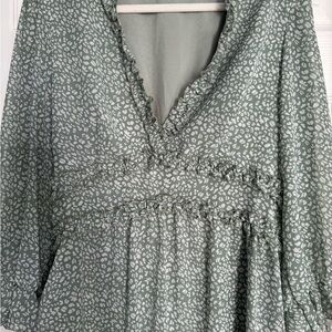 Romantic Floral Patterned Women's Dress in Pale Green and White